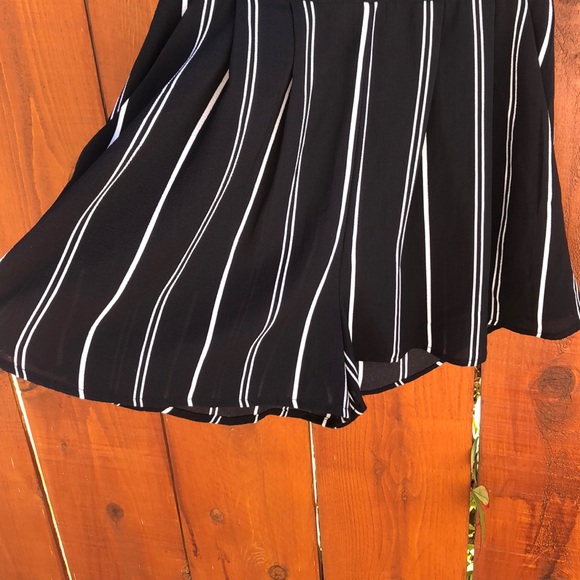 Romper *SOLD* - Picture 8 of 8